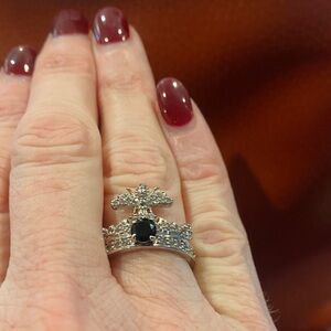 3 for $10
Elegant Silver and Black Women's Ring